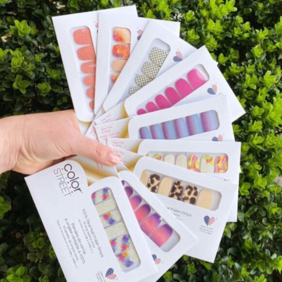 COLOR STREET NAILS - Picture 1 of 1